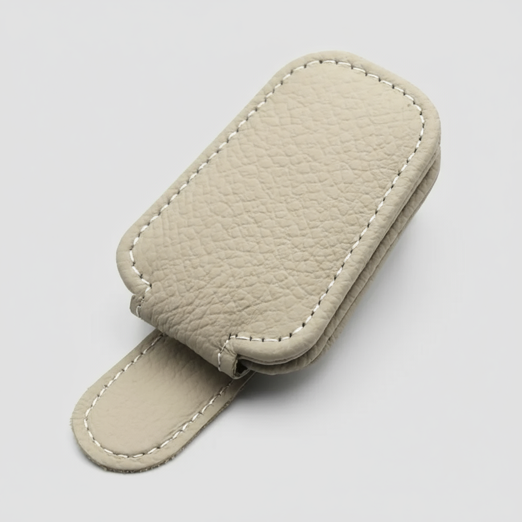 Бежевый кожаный чехол для автомобильных ключей